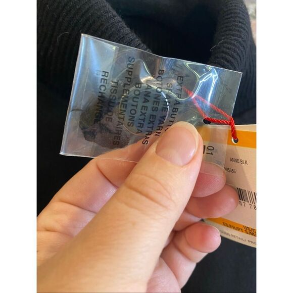 ANNE KLEIN • NWT • Black Oversized Batwing Turtleneck Sweater Fitted Multi Butto - Picture 5 of 12